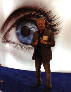 Dr Michael Lange at conference promoting natural approaches for good ocular health